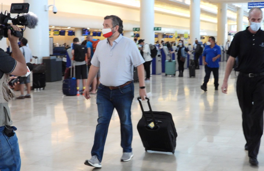 Senator Ted Cruz returns to Houston from Cancun on February 18, 2021. 